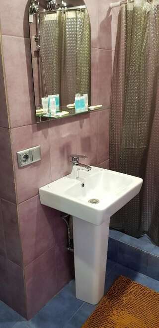 Гостевой дом Самарканд Ялта Стандартный двухместный номер с 1 кроватью-4