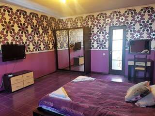 Гостевой дом Самарканд Ялта Двухместный номер с 1 кроватью и террасой-6