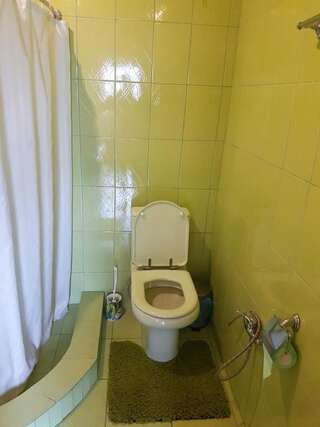 Гостевой дом Самарканд Ялта Семейный номер с балконом-3